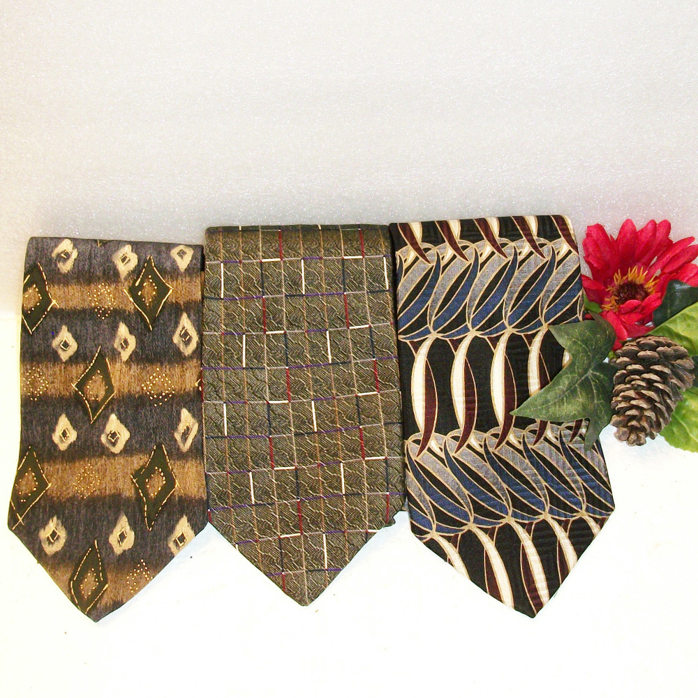 ❄️HP❄️ 3 COLOURS by Alexander Julian Silk Ties